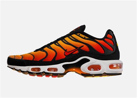 rote nike schuhe bilder|TOP 25 LEGENDÄRE NIKE TNs .